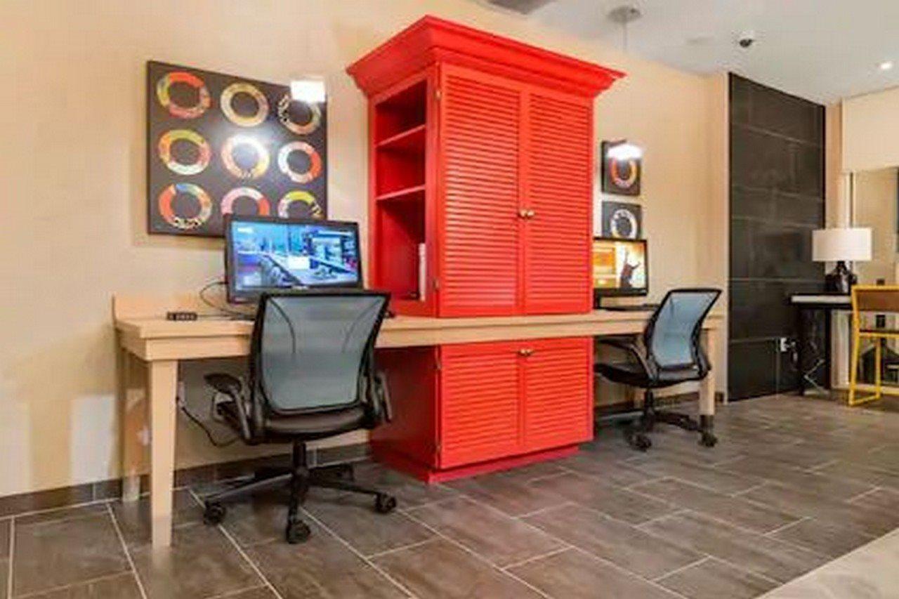 Home2 Suites By Hilton Newark Airport Екстериор снимка