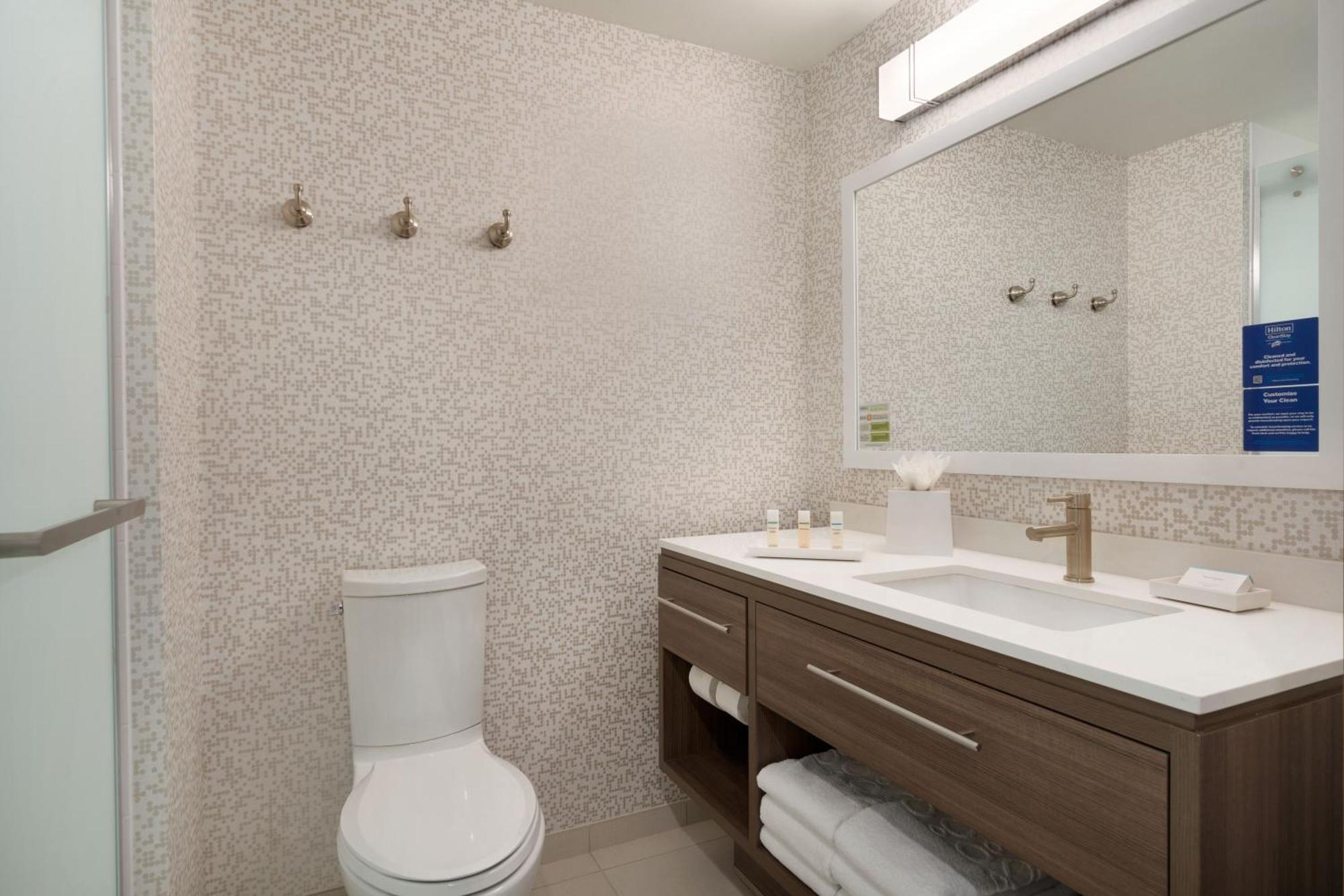 Home2 Suites By Hilton Newark Airport Екстериор снимка