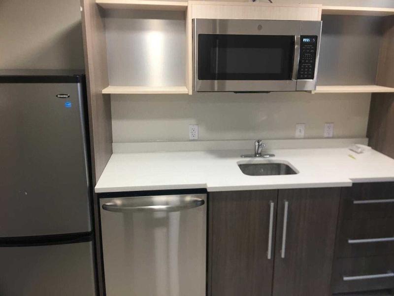 Home2 Suites By Hilton Newark Airport Екстериор снимка